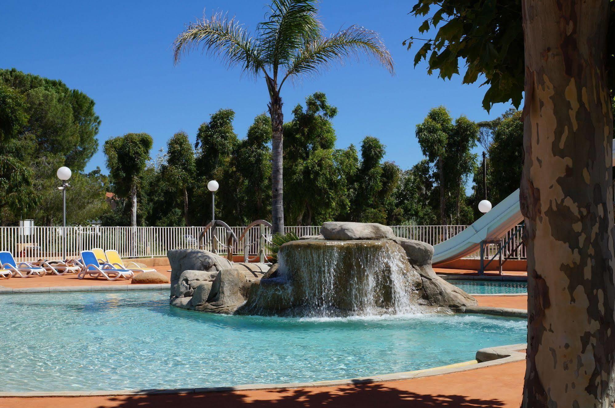 Camping International Кальви Экстерьер фото